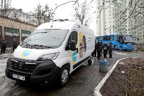 Vaccine storage options in case of power outages demonstrated in Kyiv