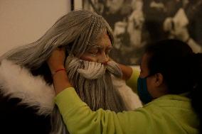 Children Deliver Letters To Father Christmas And Rescued Puppies In Mexico City Metro