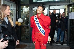 New Elected Miss France Eve Gilles Going Back In Her Hometown Village - Quaedypre