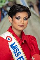 New Elected Miss France Eve Gilles Going Back In Her Hometown Village - Quaedypre