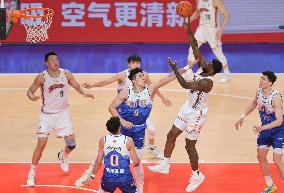 (SP)CHINA-URUMQI-BASKETBALL-CBA-XINJIANG VS SHANGHAI (CN)