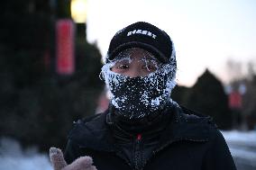 Citizens Face Frost in Shenyang