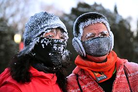 Citizens Face Frost in Shenyang