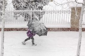 Heavy Snow Hit Yantai