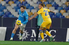 SSC Napoli v Frosinone Calcio: Round of 16 - Coppa Italia