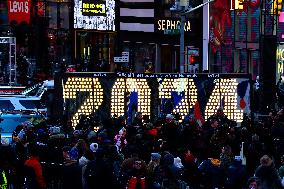 2024 Official New Year Numerals - Times Square