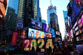 2024 Official New Year Numerals - Times Square