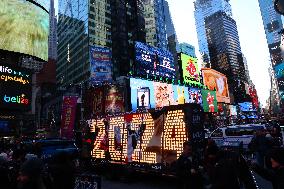 2024 Official New Year Numerals - Times Square