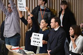 Clement Beaune and Valerie Pecresse at the Ile-de-France Regional Council Meeting