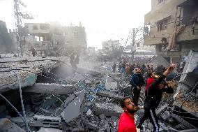 Death Toll Passes 20,000 - Gaza