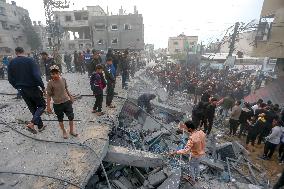 Death Toll Passes 20,000 - Gaza