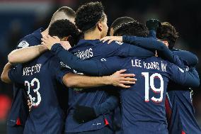 Paris Saint-Germain v FC Metz - Ligue 1 Uber Eats