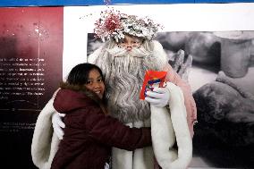 Illuminated Santa Claus Traveling  On  The Mexico City Metro