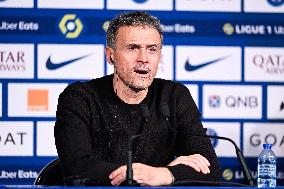 Ligue 1 - PSG v Metz