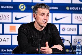 Ligue 1 - PSG v Metz