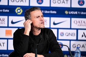 Ligue 1 - PSG v Metz