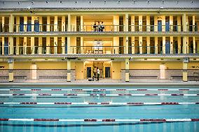 Florent Manaudou Visits Pontoise Swimming Pool - Paris