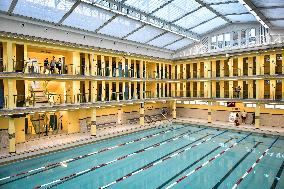 Florent Manaudou Visits Pontoise Swimming Pool - Paris