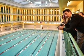 Florent Manaudou Visits Pontoise Swimming Pool - Paris