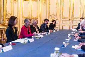 PM Borne Receives Czech President Pavel - Paris