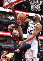 (SP)U.S.-CHICAGO-BASKETBALL-NBA-SPURS VS BULLS