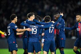 Ligue 1 - PSG v FC Metz