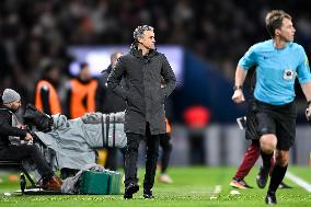 Ligue 1 - PSG v FC Metz