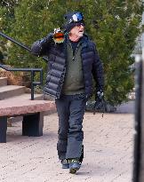 Kurt Russell Carrying Skis - Aspen