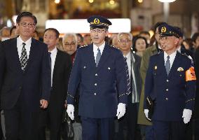 Tokyo police chief inspects Kabukicho entertainment area