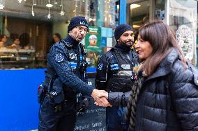 Paris mayor visits emergency shelter - Paris