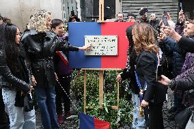 Laeticia Hallyday Unveil A Plaque In Tribute To Johnny Hallyday - Paris