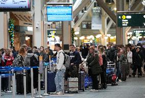 CANADA-RICHMOND-VANCOUVER INTERNATIONAL AIRPORT-HOLIDAY-TRAVEL RUSH