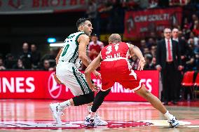 EA7 Emporio Armani Milan v Panathinaikos Athens - Turkish Airlines EuroLeague