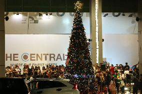 MYANMAR-YANGON-CHRISTMAS-DECORATIONS