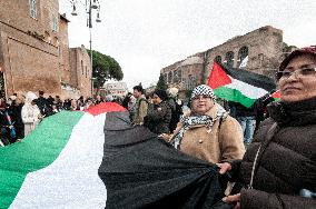 Demonstration For 'Solidarity With Palestine'