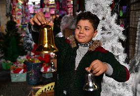 SYRIA-DAMASCUS-CHRISTMAS MARKET-DECORATIONS
