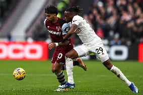 West Ham United v Manchester United - Premier League