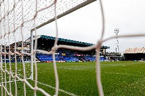 Oldham Athletic v Gateshead - Vanarama National League