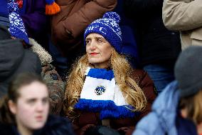 Oldham Athletic v Gateshead - Vanarama National League