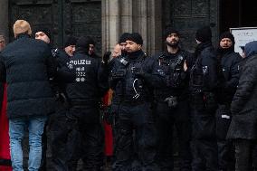 High Security At Cologne Cathedral As Warning Of Alleged Terror Attack Planned For New Yar Eve