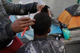 Unaided Haitian Migrants Spend Christmas In Mexico City