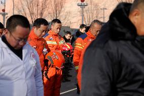 CHINA-GANSU-JISHISHAN-EARTHQUAKE VICTIMS-COMMEMORATION (CN)