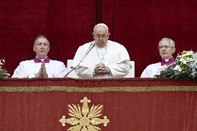 Pope Francis Delivers Christmas Urbi et Orbi Message - Vatican