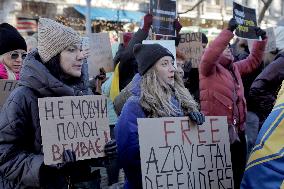 Families of Ukrainian POWs protest in Odesa