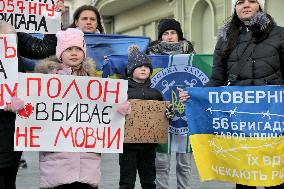 Families of Ukrainian POWs protest in Odesa