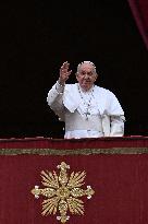 Pope Francis Delivers Christmas Urbi et Orbi Message - Vatican