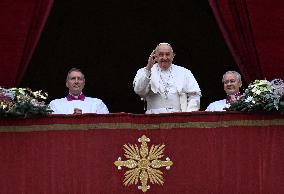 Pope Francis Delivers Christmas Urbi et Orbi Message - Vatican