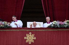 Pope Francis Delivers Christmas Urbi et Orbi Message - Vatican