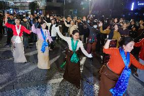 CHINA-SICHUAN-CHENGDU-GUOZHUANG DANCE-URBAN LIFE (CN)