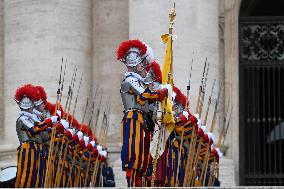 Pope Francis Delivers Christmas Urbi et Orbi Message - Vatican